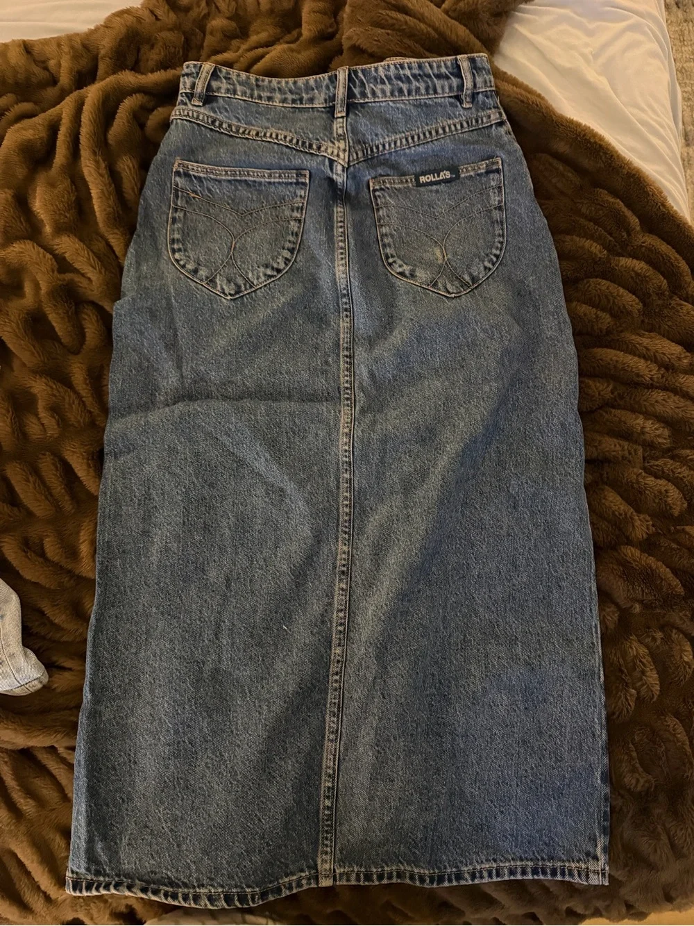 Rolla’s High-Waist Front-Slit Denim Midi Skirt - Blue - Picture 2 of 4